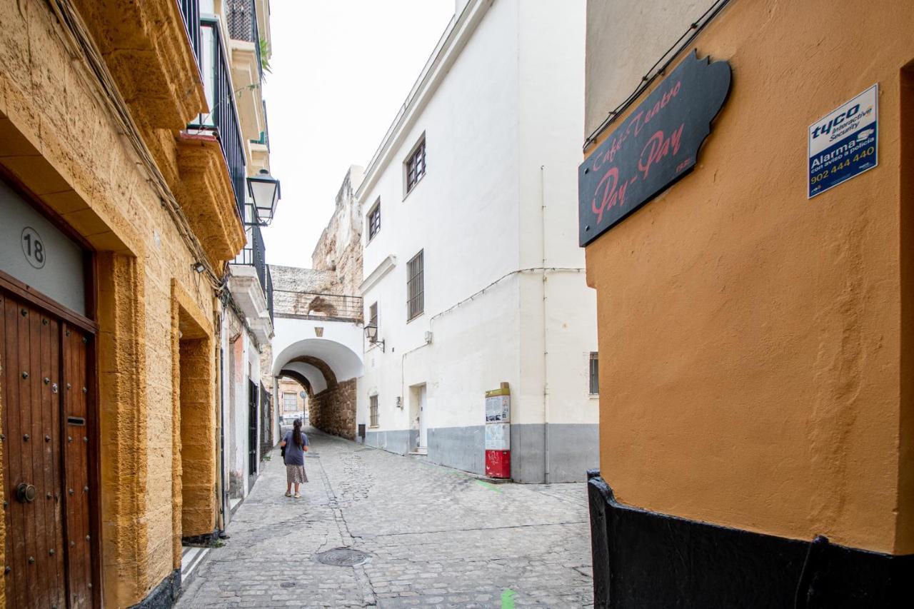Las Tres Llaves De Cadiz Apartment Exterior photo